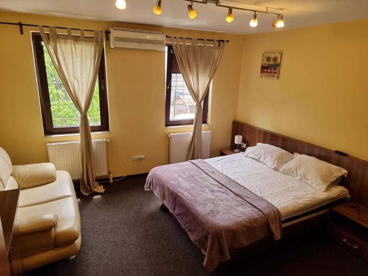 Casa Romana Apartman Ploieşti Kültér fotó