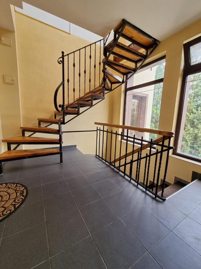 Casa Romana Apartman Ploieşti Kültér fotó